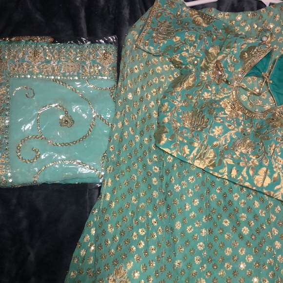 3 piece Indian dress beautiful hang beaded for a wedding - Picture 2 of 9